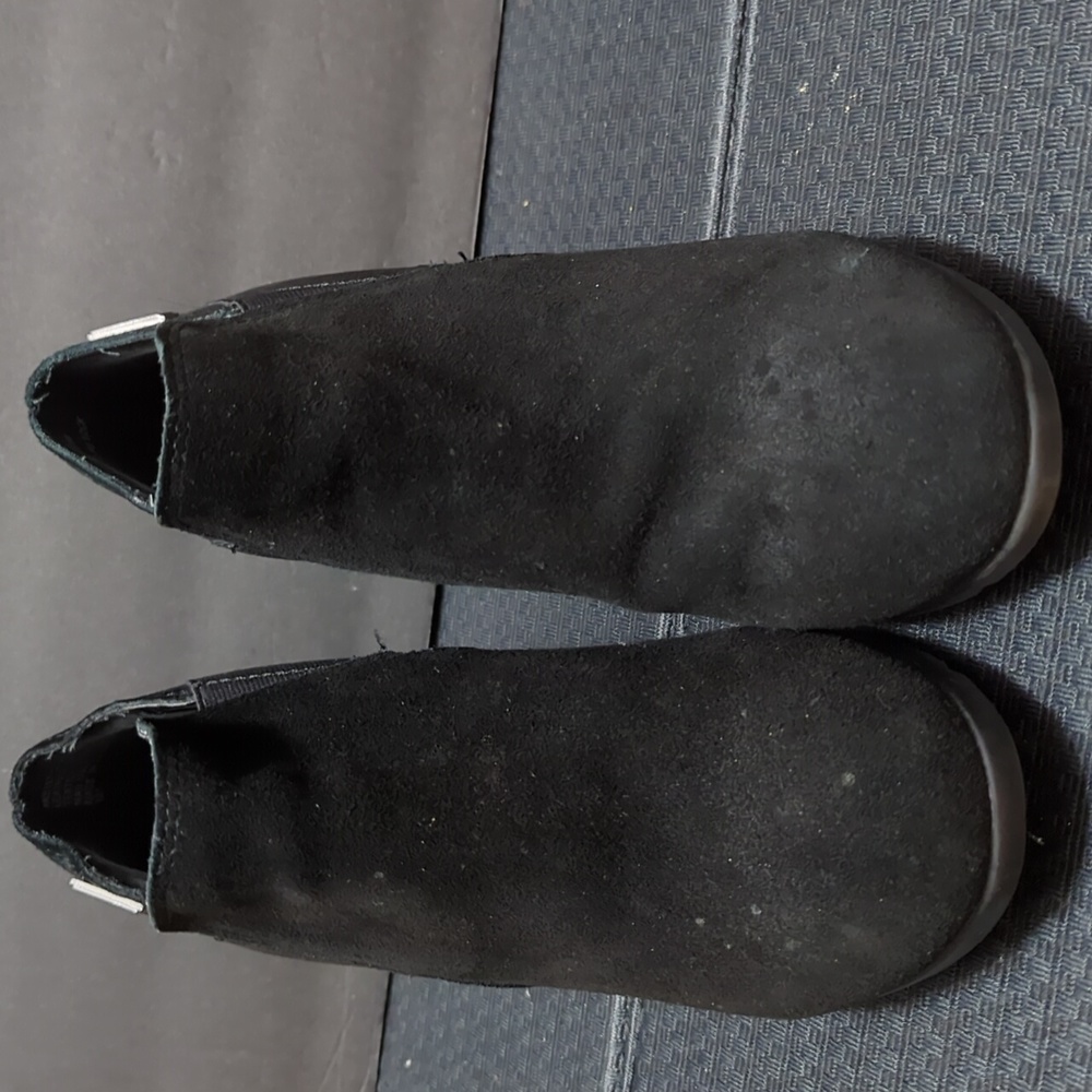 AK Sport Ann Klein black suede ankle booties. Size 7M Leather upper.